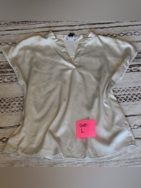 Jones New York Cream Satin Split-Neck Blouse